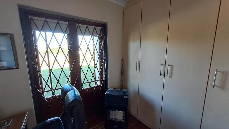 4 Bedroom Property for Sale in Stilbaai East Western Cape